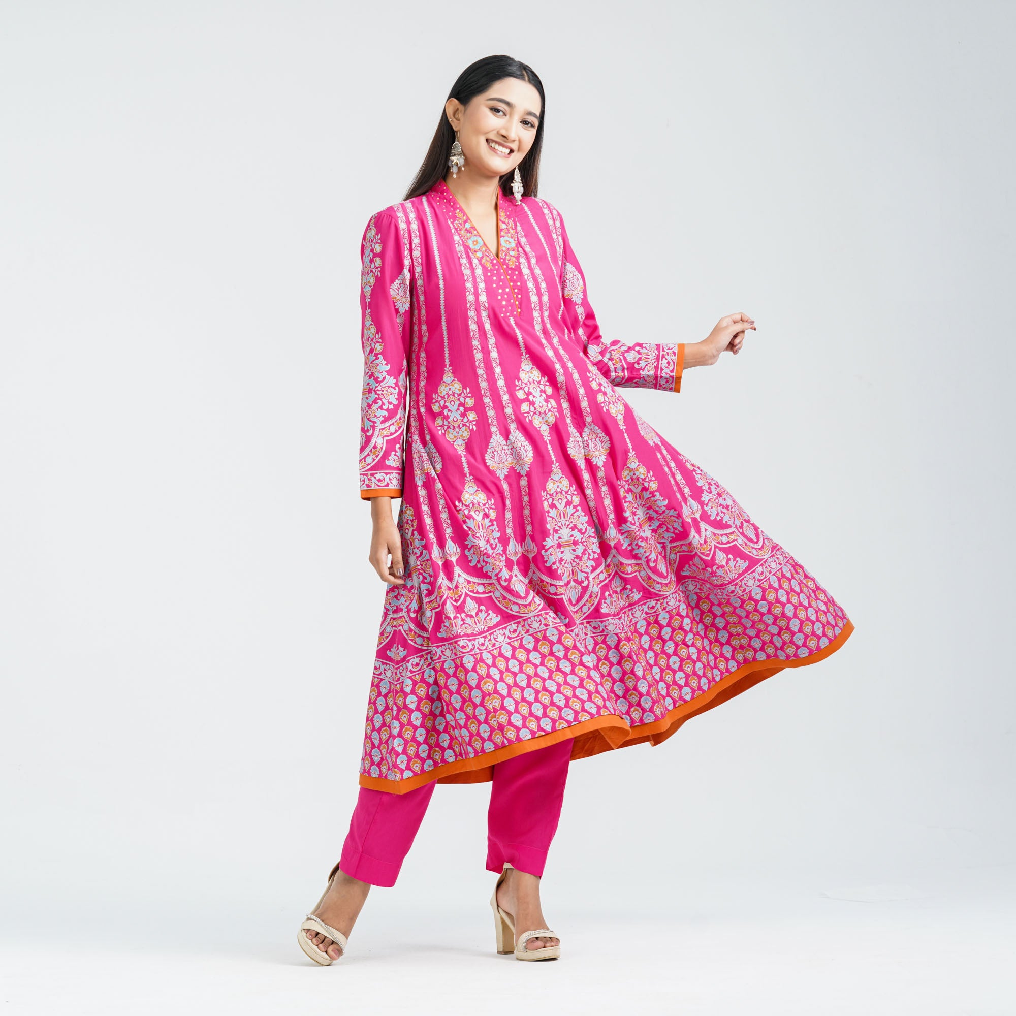 Women’s Magenta Silk Embroidered Two Piece Set - 3